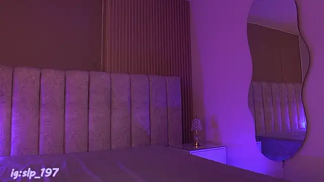 sara lopee1 online show from 03/04/26, 12:00