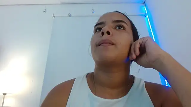 Roxy Stonee online show from 09/30/25, 07:19