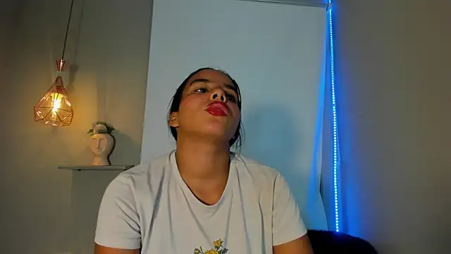 Roxy Stonee online show from 05/30/26, 07:11