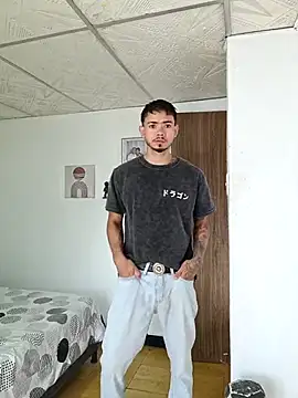 Niick01  online show from 10/28/25, 03:36