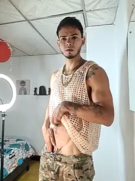 Niick01  online show from 11/13/25, 04:17