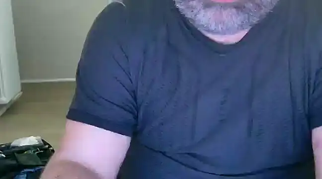 Snapshot of fuocovivo4 chatting on 03/13/25, 05:28 fuocovivo4 online show from 03/13/25, 05:28