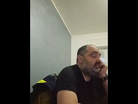 fuocovivo4 online show from 04/01/26, 04:59