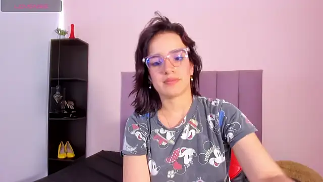 Annyrosee online show from 12/16/25, 07:52