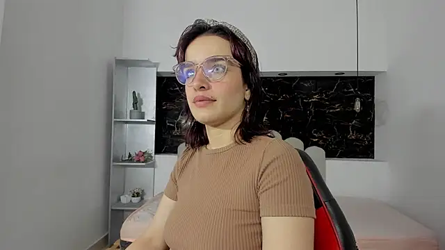 Annyrosee online show from 02/02/26, 07:56