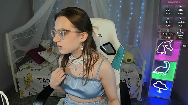 kaisajenner online show from 02/07/25, 12:39