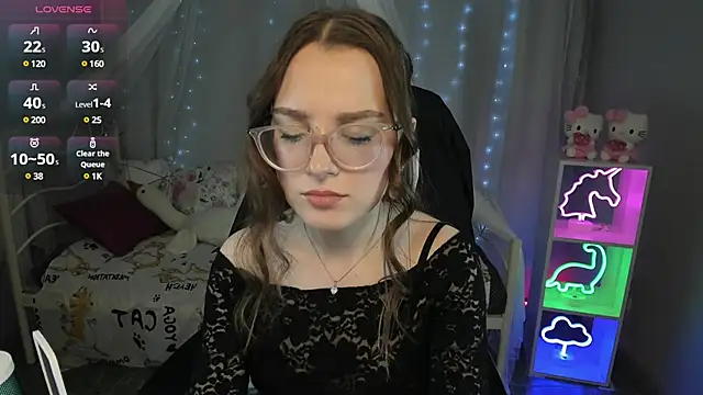 kaisajenner online show from 03/13/25, 10:21