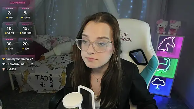 kaisajenner online show from 03/18/25, 12:27