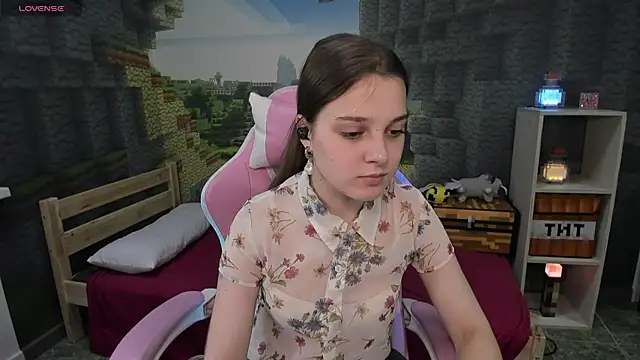 kaisajenner online show from 10/21/25, 06:14