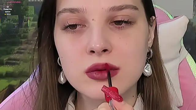 kaisajenner online show from 10/21/25, 06:19