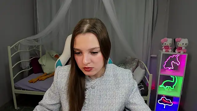 kaisajenner online show from 11/21/25, 06:17