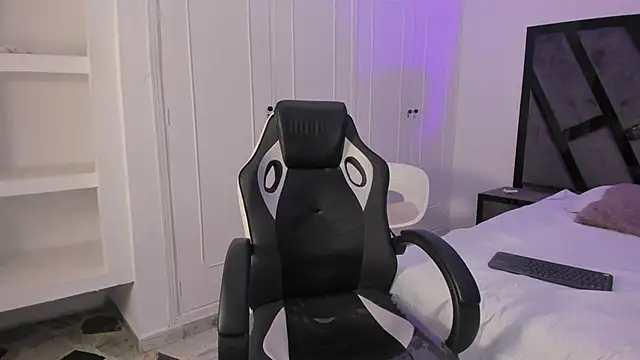 allicemackenzie online show from 09/24/25, 08:12