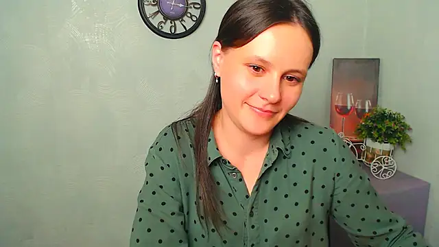 ValeriaHeart  online show from 02/21/25, 12:39