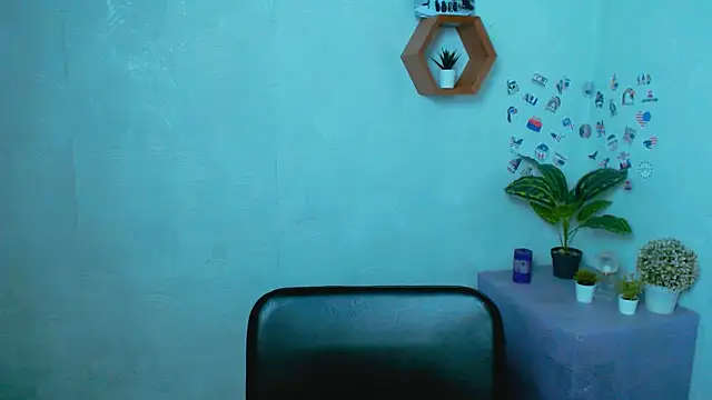 ValeriaHeart  online show from 09/16/25, 12:17