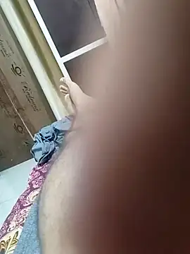 Snapshot of Hot_funky_boy chatting on 03/15/25, 11:06 Hot funky boy online show from 03/15/25, 11:06