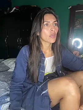 Sofiadelacruz online show from 09/25/25, 05:38