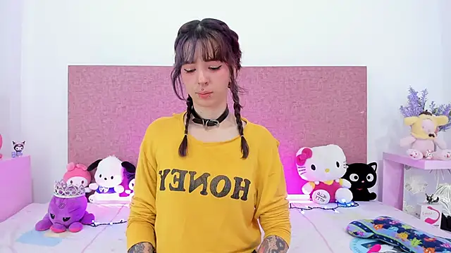 Snapshot of AriYokai chatting on 03/03/25, 01:09 AriYokai online show from 03/03/25, 01:09