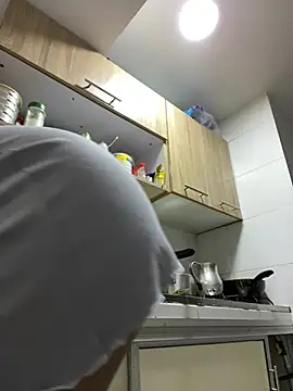 stefania brunnett online show from 03/04/25, 08:24