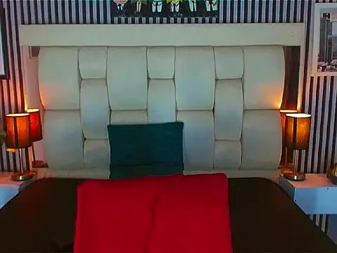 LihanJor 23 online show from 11/21/25, 01:21