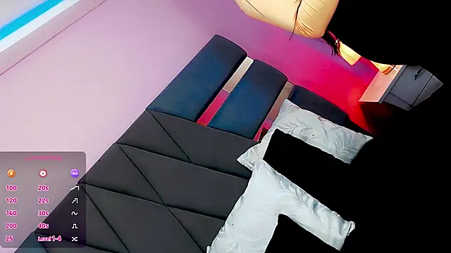 Dalis Hills online show from 10/26/25, 12:22