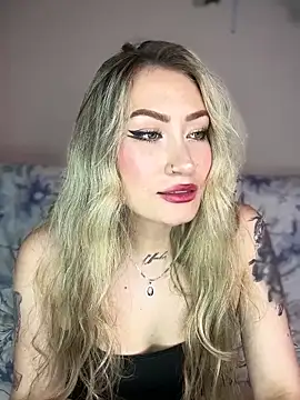 Snapshot of Lally_Valencia__ chatting on 02/20/25, 08:06 Lally Valencia online show from 02/20/25, 08:06