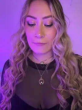 Snapshot of Lally_Valencia__ chatting on 03/02/25, 11:09 Lally Valencia online show from 03/02/25, 11:09