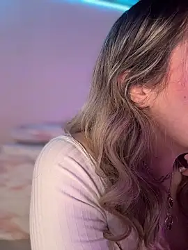 Snapshot of Lally_Valencia__ chatting on 11/20/25, 07:41 Lally Valencia online show from 11/20/25, 07:41