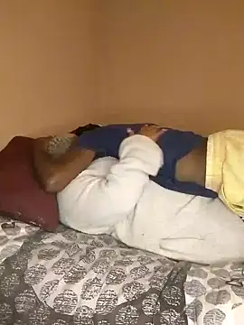 Snapshot of holidtic_justice chatting on 10/11/25, 08:40 holidtic justice online show from 10/11/25, 08:40