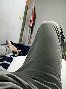 Snapshot of Zaberpop chatting on 02/13/26, 04:25 Zaberpop online show from 02/13/26, 04:25