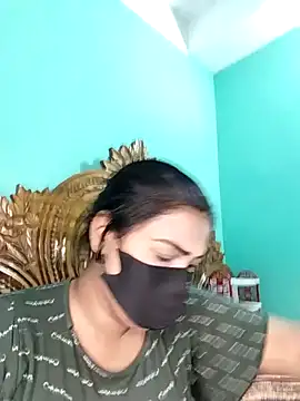 monekhan123 online show from 10/26/25, 04:13