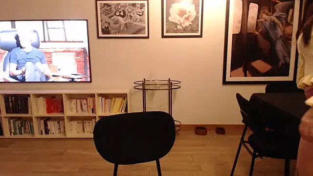 Snapshot of Orgasmille chatting on 02/13/25, 08:17 Orgasmille online show from 02/13/25, 08:17