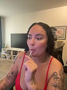 Snapshot of Orgasmille chatting on 09/28/25, 12:21 Orgasmille online show from 09/28/25, 12:21