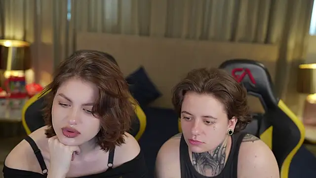 Adell 054 online show from 01/30/25, 12:37