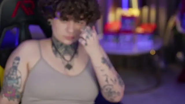 Adell 054 online show from 02/02/25, 12:13