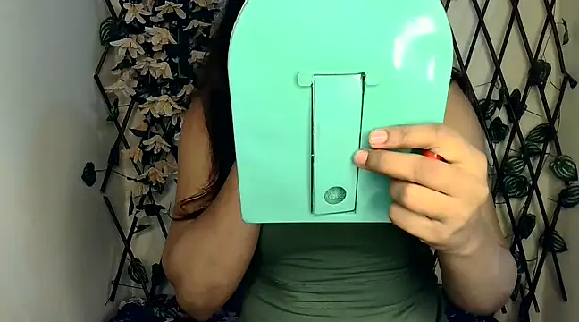 PAYAL SONI  online show from 02/20/25, 06:02