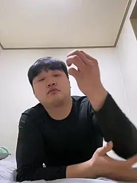 offwhite777 online show from 02/05/25, 02:48