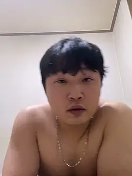 offwhite777 online show from 02/17/25, 04:04