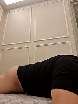 offwhite777 online show from 01/15/26, 01:37