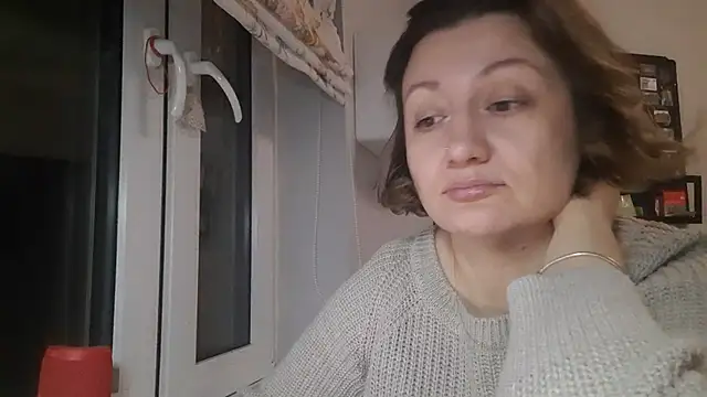 SusanHampton online show from 02/04/25, 02:39