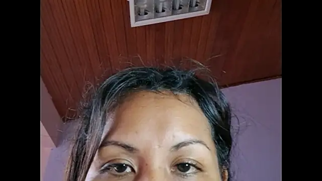 Snapshot of kyliebigboobs chatting on 11/11/25, 03:01 kyliebigboobs online show from 11/11/25, 03:01