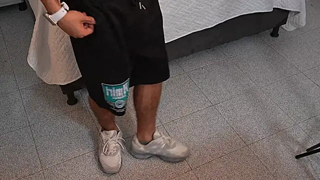 JhoanLeandro online show from 02/16/26, 04:30