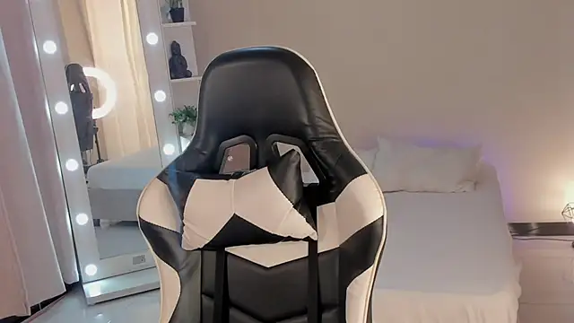 leahaltomm online show from 03/21/25, 06:18