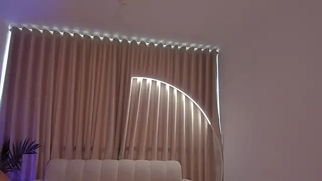 leahaltomm online show from 09/21/25, 07:59