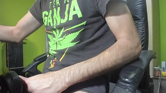 BigCumShoot online show from 04/18/26, 05:44