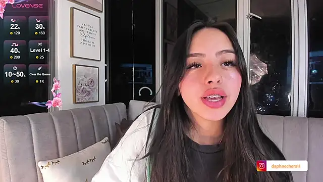 Daphne chers online show from 03/15/25, 01:08