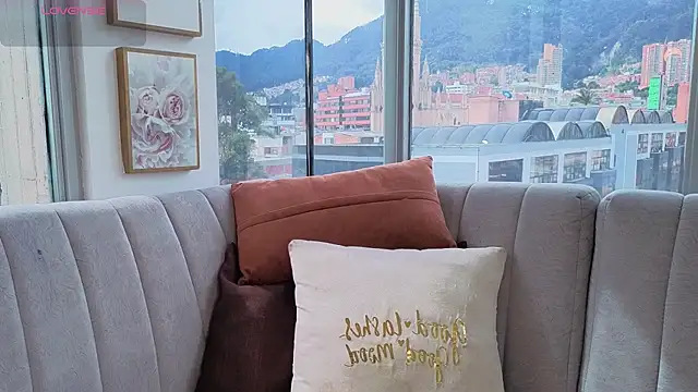 Daphne chers online show from 02/03/26, 07:52