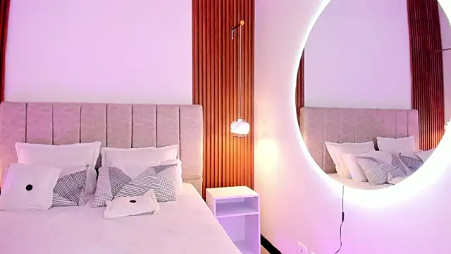 khloe-sweet online show from 10/25/25, 01:18