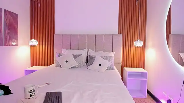 khloe-sweet online show from 02/11/26, 12:32