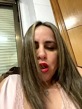 Snapshot of laarti chatting on 01/07/26, 11:29 laarti online show from 01/07/26, 11:29