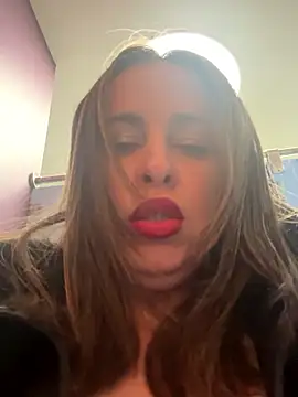 Snapshot of laarti chatting on 01/10/26, 09:33 laarti online show from 01/10/26, 09:33